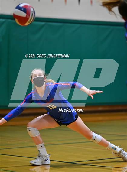 Thumbnail 1 in Tamalpais @ Branson (CIF NCS D3 Semi-Final) photogallery.