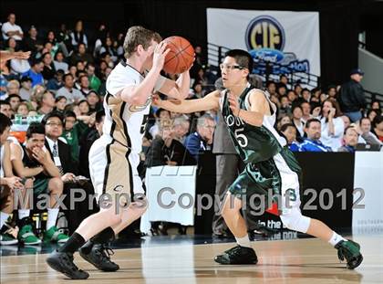 Thumbnail 3 in Calabasas vs. South (CIF SS D3AA Final) photogallery.