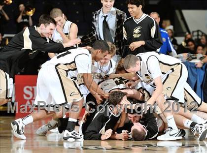 Thumbnail 3 in Calabasas vs. South (CIF SS D3AA Final) photogallery.