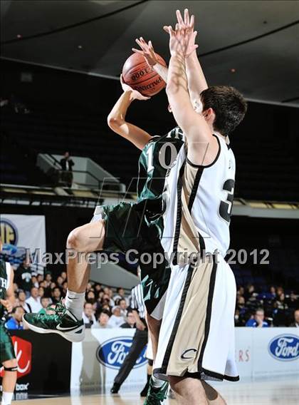 Thumbnail 3 in Calabasas vs. South (CIF SS D3AA Final) photogallery.