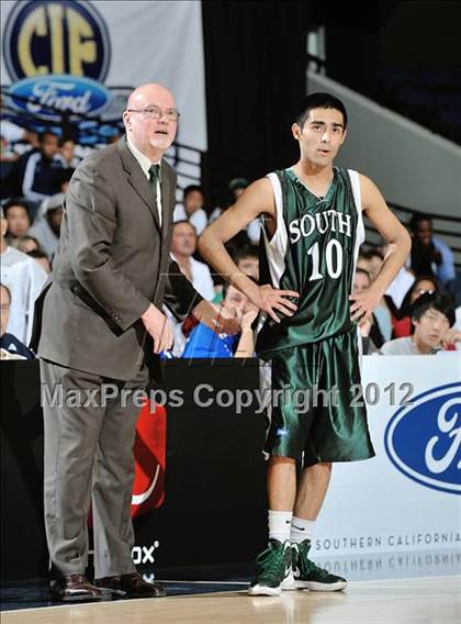 Thumbnail 1 in Calabasas vs. South (CIF SS D3AA Final) photogallery.