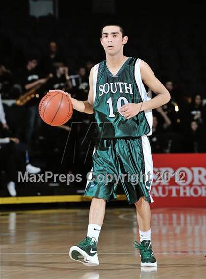 Thumbnail 1 in Calabasas vs. South (CIF SS D3AA Final) photogallery.