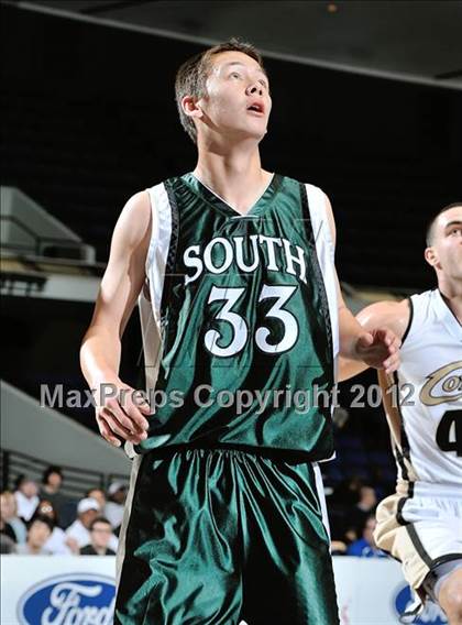 Thumbnail 2 in Calabasas vs. South (CIF SS D3AA Final) photogallery.
