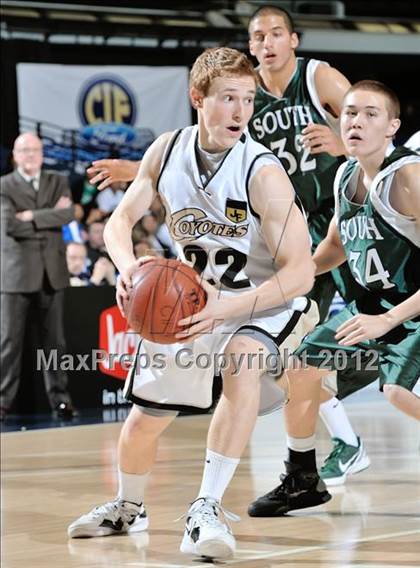 Thumbnail 2 in Calabasas vs. South (CIF SS D3AA Final) photogallery.