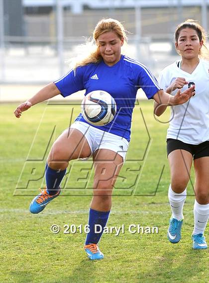 Thumbnail 3 in El Monte @ Arroyo photogallery.