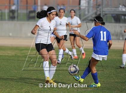 Thumbnail 1 in El Monte @ Arroyo photogallery.