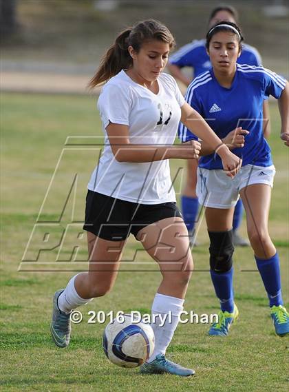 Thumbnail 3 in El Monte @ Arroyo photogallery.
