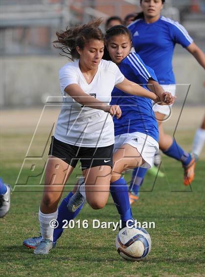 Thumbnail 2 in El Monte @ Arroyo photogallery.