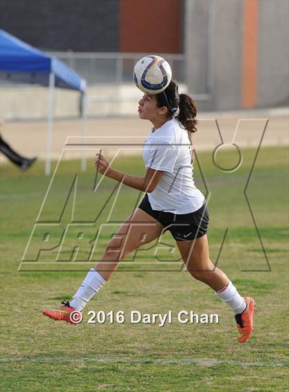 Thumbnail 1 in El Monte @ Arroyo photogallery.