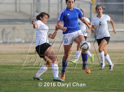 Thumbnail 3 in El Monte @ Arroyo photogallery.