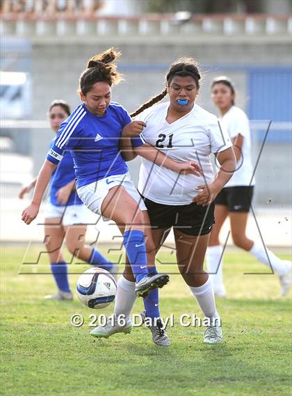 Thumbnail 1 in El Monte @ Arroyo photogallery.
