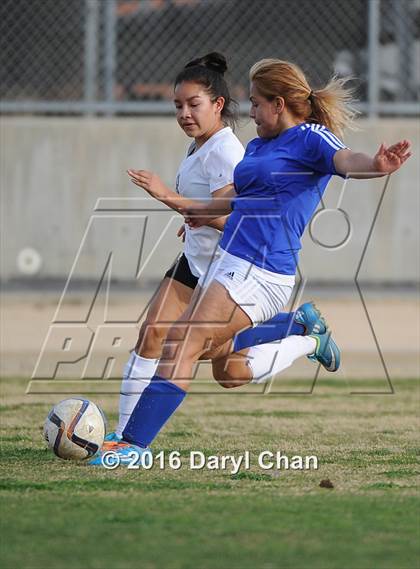 Thumbnail 3 in El Monte @ Arroyo photogallery.