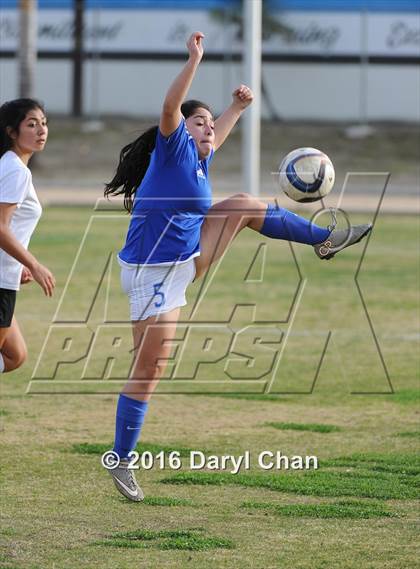 Thumbnail 1 in El Monte @ Arroyo photogallery.