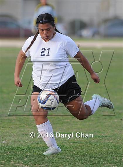 Thumbnail 2 in El Monte @ Arroyo photogallery.