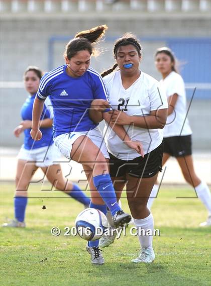 Thumbnail 3 in El Monte @ Arroyo photogallery.