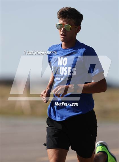 Thumbnail 2 in Cherokee Trail vs Grandview (Aurora City Championships) photogallery.