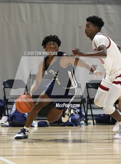 Thumbnail 3 in Carmel Christian vs. Davidson Day photogallery.