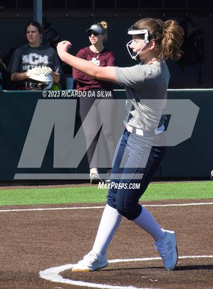 Thumbnail 1 in Tompkins vs A&M Consolidated (Scrimmage) photogallery.