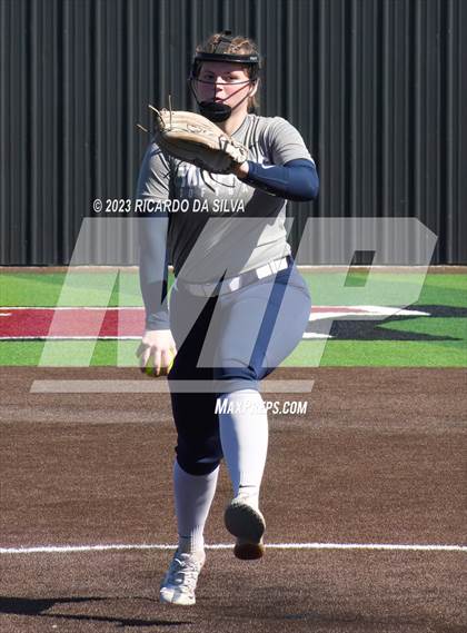 Thumbnail 1 in Tompkins vs A&M Consolidated (Scrimmage) photogallery.