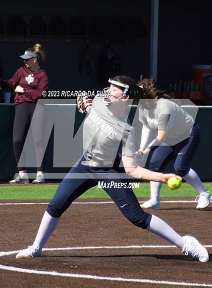 Thumbnail 2 in Tompkins vs A&M Consolidated (Scrimmage) photogallery.