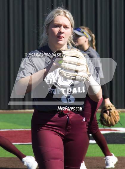 Thumbnail 3 in Tompkins vs A&M Consolidated (Scrimmage) photogallery.