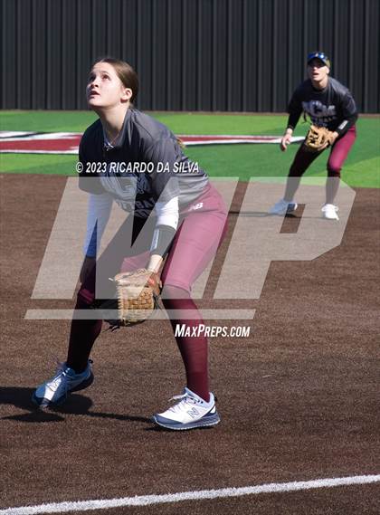 Thumbnail 1 in Tompkins vs A&M Consolidated (Scrimmage) photogallery.