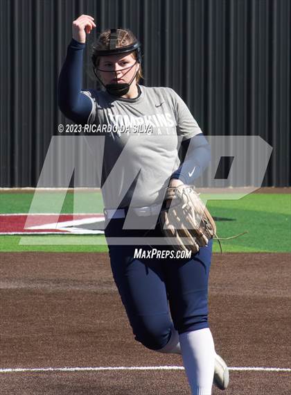 Thumbnail 1 in Tompkins vs A&M Consolidated (Scrimmage) photogallery.