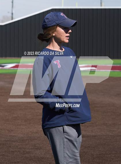 Thumbnail 2 in Tompkins vs A&M Consolidated (Scrimmage) photogallery.