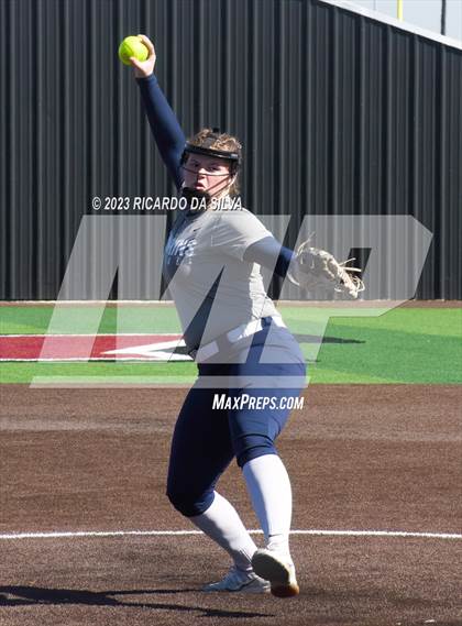 Thumbnail 1 in Tompkins vs A&M Consolidated (Scrimmage) photogallery.