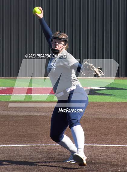 Thumbnail 1 in Tompkins vs A&M Consolidated (Scrimmage) photogallery.