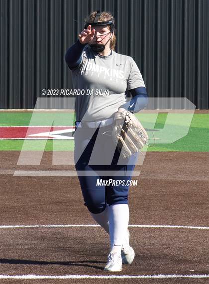 Thumbnail 3 in Tompkins vs A&M Consolidated (Scrimmage) photogallery.
