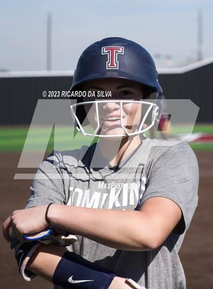 Thumbnail 1 in Tompkins vs A&M Consolidated (Scrimmage) photogallery.