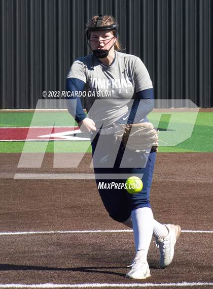 Thumbnail 2 in Tompkins vs A&M Consolidated (Scrimmage) photogallery.