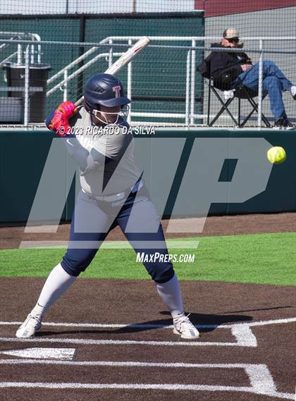 Thumbnail 1 in Tompkins vs A&M Consolidated (Scrimmage) photogallery.