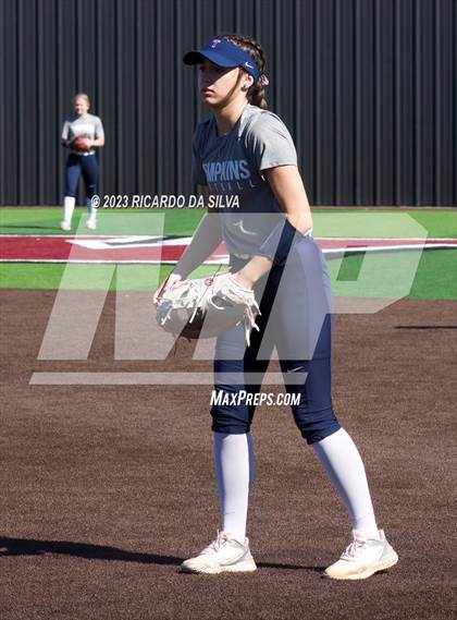 Thumbnail 1 in Tompkins vs A&M Consolidated (Scrimmage) photogallery.