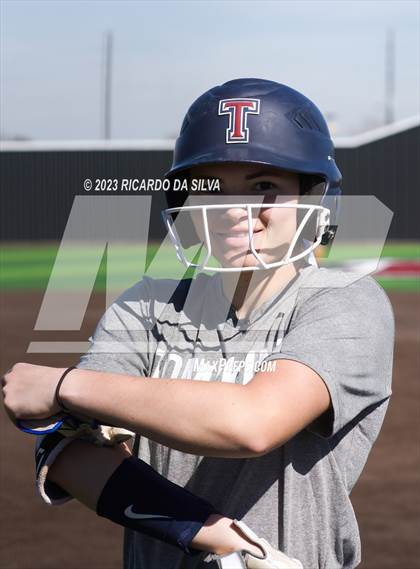 Thumbnail 2 in Tompkins vs A&M Consolidated (Scrimmage) photogallery.