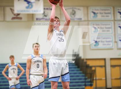 Thumbnail 1 in Mountain View vs. Westlake (Eagle Holiday Shootout) photogallery.