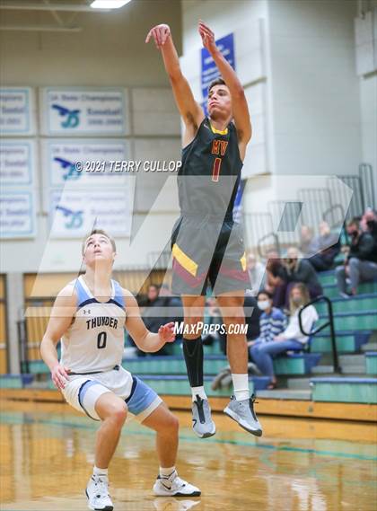 Thumbnail 2 in Mountain View vs. Westlake (Eagle Holiday Shootout) photogallery.