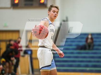 Thumbnail 1 in Mountain View vs. Westlake (Eagle Holiday Shootout) photogallery.