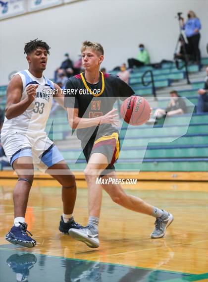 Thumbnail 3 in Mountain View vs. Westlake (Eagle Holiday Shootout) photogallery.