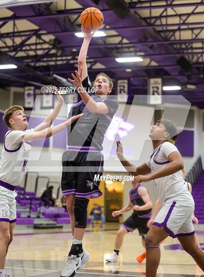Thumbnail 1 in FR: Lehi @ Riverton (Sophomore) photogallery.