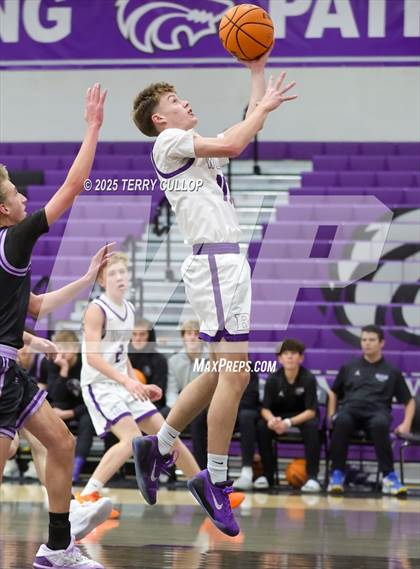 Thumbnail 1 in FR: Lehi @ Riverton (Sophomore) photogallery.