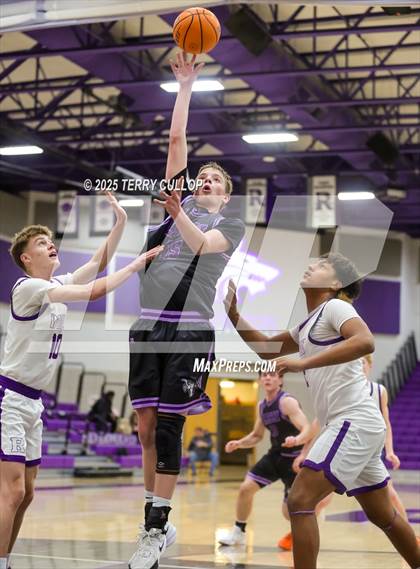 Thumbnail 2 in FR: Lehi @ Riverton (Sophomore) photogallery.