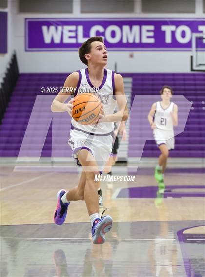 Thumbnail 2 in FR: Lehi @ Riverton (Sophomore) photogallery.