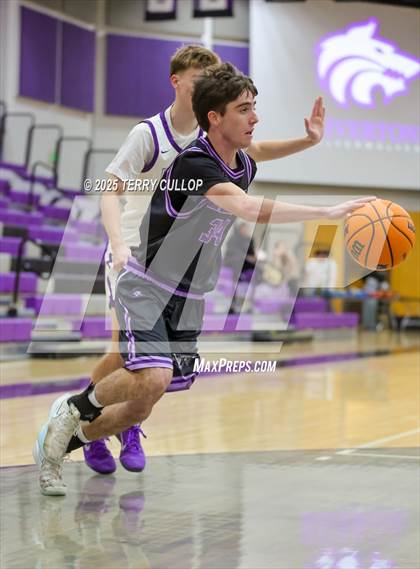 Thumbnail 2 in FR: Lehi @ Riverton (Sophomore) photogallery.