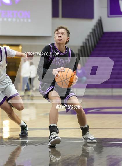 Thumbnail 1 in FR: Lehi @ Riverton (Sophomore) photogallery.