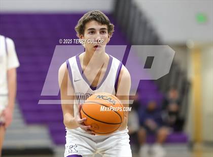 Thumbnail 2 in FR: Lehi @ Riverton (Sophomore) photogallery.