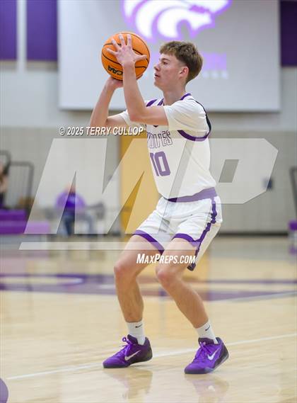 Thumbnail 3 in FR: Lehi @ Riverton (Sophomore) photogallery.