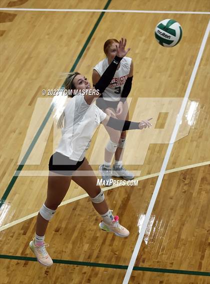 Thumbnail 1 in Charlotte Country Day School vs  Davidson Day (Scrimmage) photogallery.