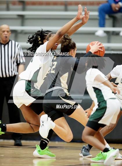 Thumbnail 1 in Amarillo vs Lake Ridge photogallery.